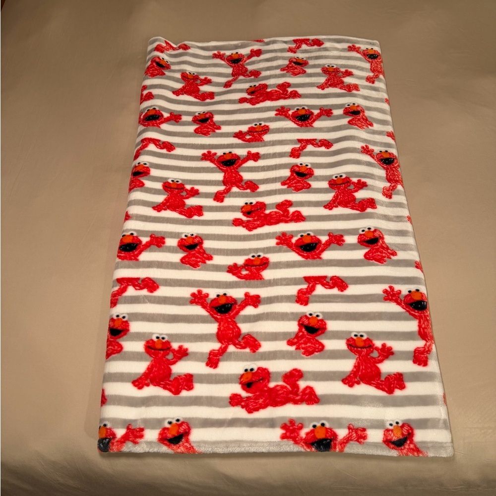 Sesame Street Elmo Stripe Plush Throw Blanket